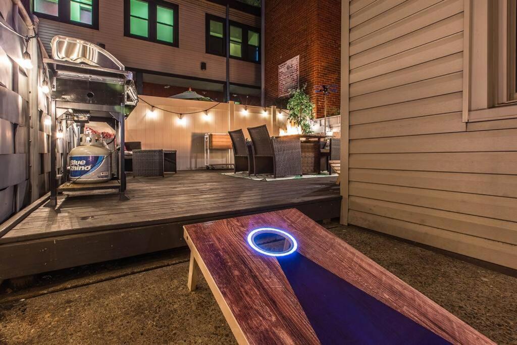 Вилла King Bed / Free Parking / Bbq / Fire Pit / Arcade Питтсбург Экстерьер фото