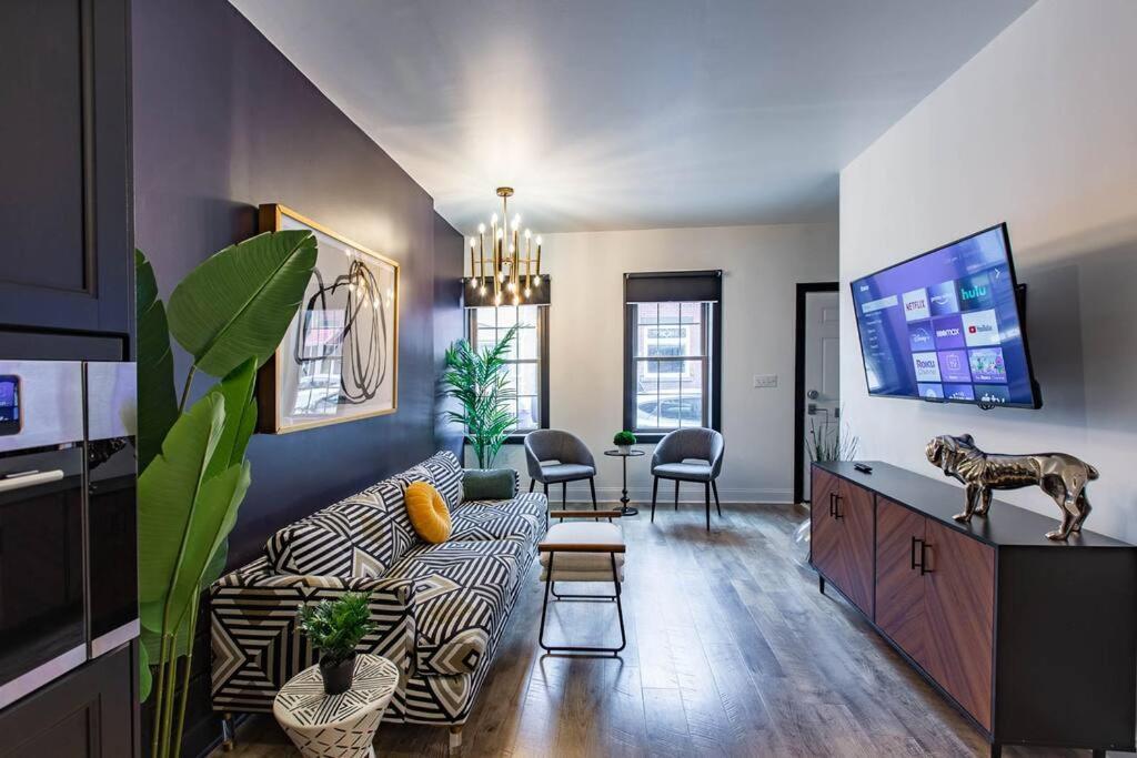 Вилла King Bed / Free Parking / Bbq / Fire Pit / Arcade Питтсбург Экстерьер фото